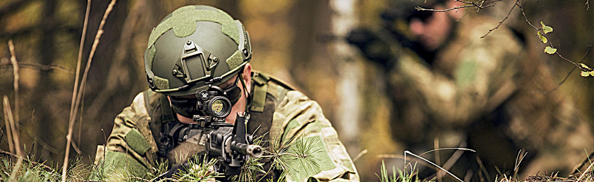 vojenské oblečení kalhoty bundy mikiny košile doplňky Polsko